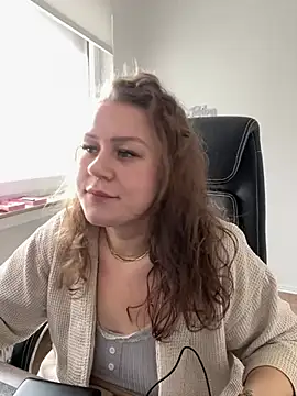 Snapshot of Fancy-Francy chatting on 02-25-25, 12:34 Fancy-Francy online show from 02-25-25, 12:34