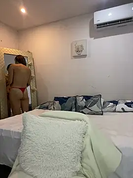 Snapshot of Belissa_miller chatting on 01-21-25, 06:55 Belissa miller online show from 01-21-25, 06:55