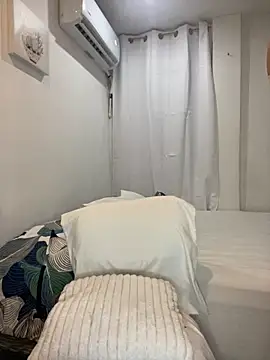 Snapshot of Belissa_miller chatting on 02-19-25, 07:48 Belissa miller online show from 02-19-25, 07:48