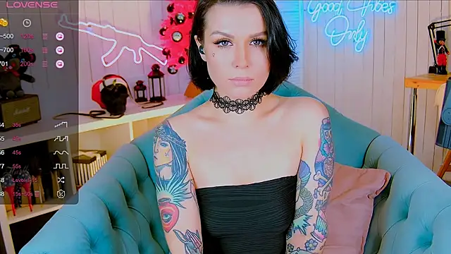 My toys pink online show from 01-09-25, 09:58