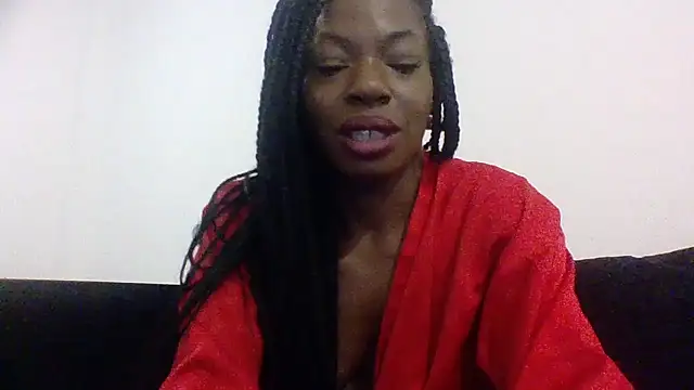 Snapshot of Cinderella_Jewels_ chatting on 06-20-26, 12:03 Cinderella Jewels online show from 06-20-26, 12:03