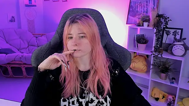 Snapshot of LexiWenford chatting on 01-23-25, 05:35 LexiWenford online show from 01-23-25, 05:35