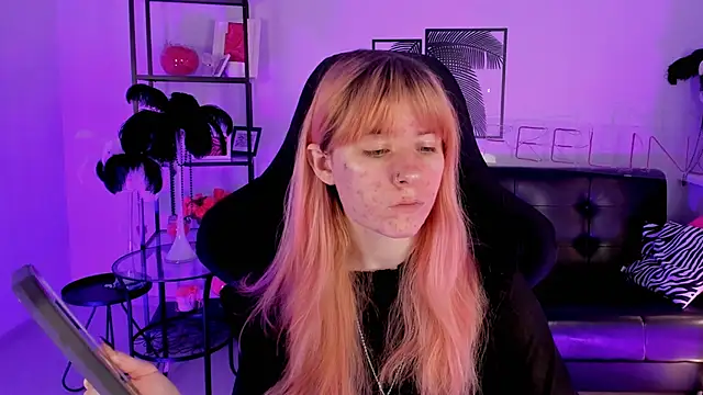 Snapshot of LexiWenford chatting on 02-20-25, 03:12 LexiWenford online show from 02-20-25, 03:12