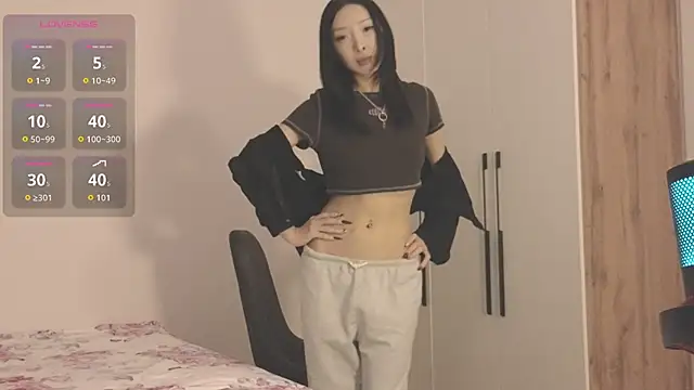 Snapshot of fairy_di chatting on 09-30-25, 06:35 fairy di online show from 09-30-25, 06:35