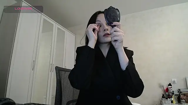 Snapshot of Devil_Goddess chatting on 05-05-26, 04:37 Devil Goddess online show from 05-05-26, 04:37