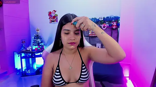 Snapshot of imsofy_ chatting on 12-12-24, 07:48 imsofy online show from 12-12-24, 07:48