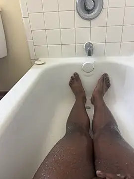 Snapshot of saddlewalker35 chatting on 01-16-25, 01:58 saddlewalker35 online show from 01-16-25, 01:58