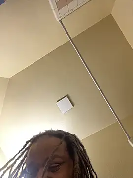 Snapshot of saddlewalker35 chatting on 01-23-25, 05:13 saddlewalker35 online show from 01-23-25, 05:13