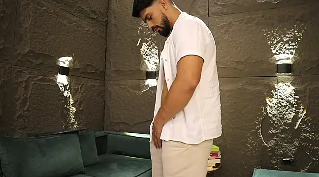 Snapshot of DannSaenz chatting on 03-02-25, 07:34 DannSaenz online show from 03-02-25, 07:34