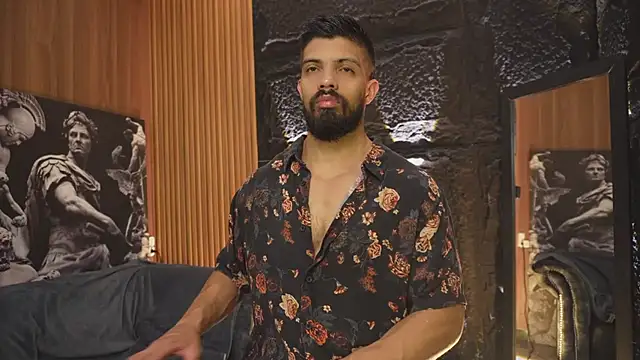 Snapshot of DannSaenz chatting on 10-10-25, 11:53 DannSaenz online show from 10-10-25, 11:53