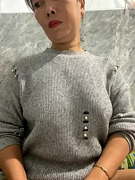 Snapshot of Linaannn chatting on 11-25-25, 11:38 Linaannn online show from 11-25-25, 11:38