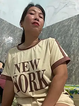 Linaannn online show from 12-16-25, 12:04