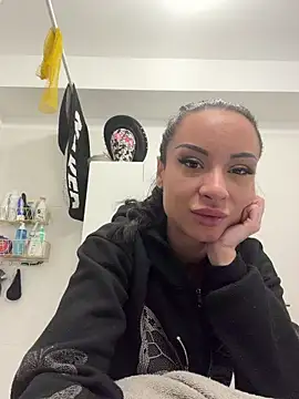 cara mella online show from 03-03-26, 07:36