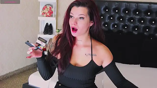 Snapshot of Allisonn223 chatting on 11-28-25, 02:42 Allisonn223 online show from 11-28-25, 02:42