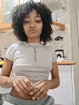 Snapshot of Laanegraofficial_ chatting on 03-18-25, 07:10 Laanegraofficial online show from 03-18-25, 07:10