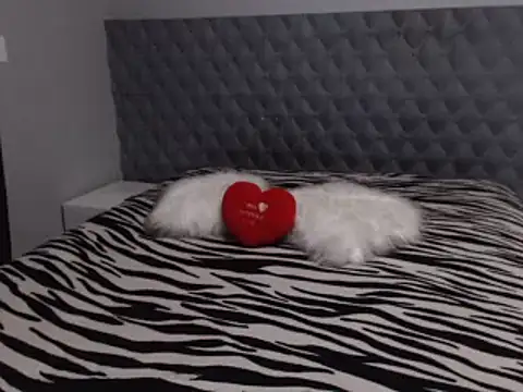 Sarahmonesexy online show from 03-10-25, 09:40