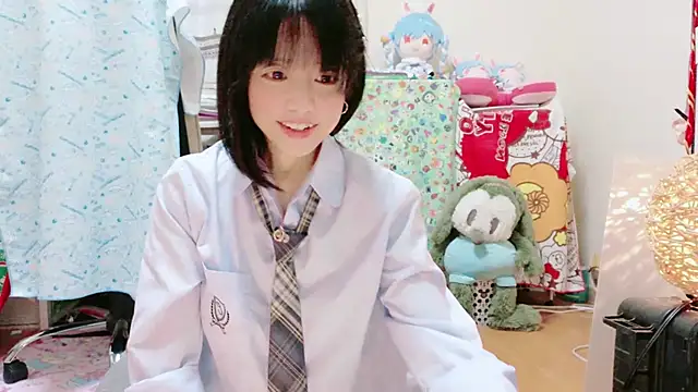 Snapshot of renapiyon8182 chatting on 01-11-25, 07:27 renapiyon8182 online show from 01-11-25, 07:27