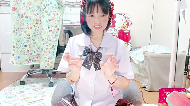 Snapshot of renapiyon8182 chatting on 06-26-26, 08:35 renapiyon8182 online show from 06-26-26, 08:35