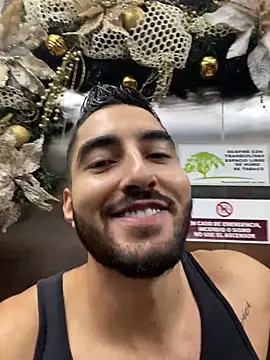 Snapshot of Joao_Batista_Oficial chatting on 11-13-25, 08:08 Joao Batista Oficial online show from 11-13-25, 08:08