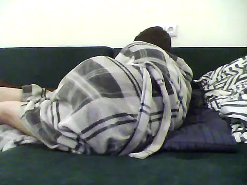 Snapshot of shufflercat chatting on 04-12-26, 07:08 shufflercat online show from 04-12-26, 07:08