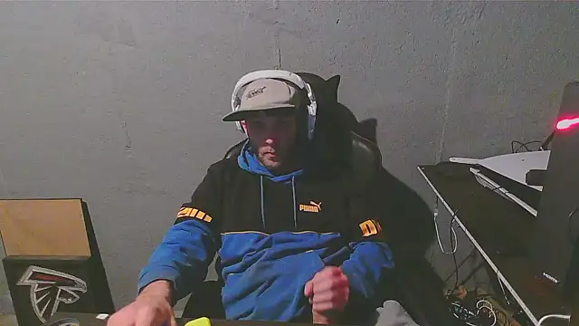 Superoz77 online show from 12-24-24, 02:32