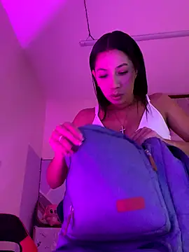 Lina10 online show from 11-24-25, 02:00