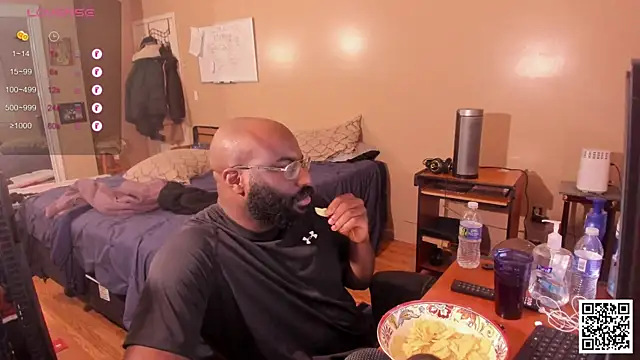 Snapshot of MrChuckDailyXXX chatting on 12-07-24, 11:45 MrChuckDailyXXX online show from 12-07-24, 11:45