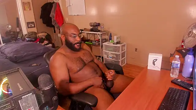 Snapshot of MrChuckDailyXXX chatting on 01-09-25, 06:17 MrChuckDailyXXX online show from 01-09-25, 06:17