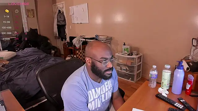 Snapshot of MrChuckDailyXXX chatting on 02-10-25, 01:35 MrChuckDailyXXX online show from 02-10-25, 01:35