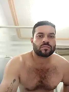 Snapshot of Rober2230 chatting on 12-15-24, 04:40 Rober2230 online show from 12-15-24, 04:40