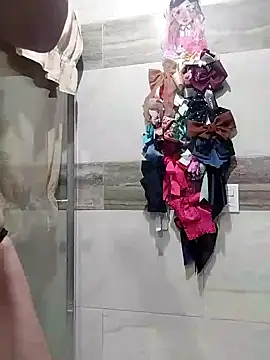 Snapshot of Rober2230 chatting on 01-08-25, 05:16 Rober2230 online show from 01-08-25, 05:16