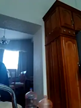 Snapshot of Rober2230 chatting on 12-19-25, 09:33 Rober2230 online show from 12-19-25, 09:33