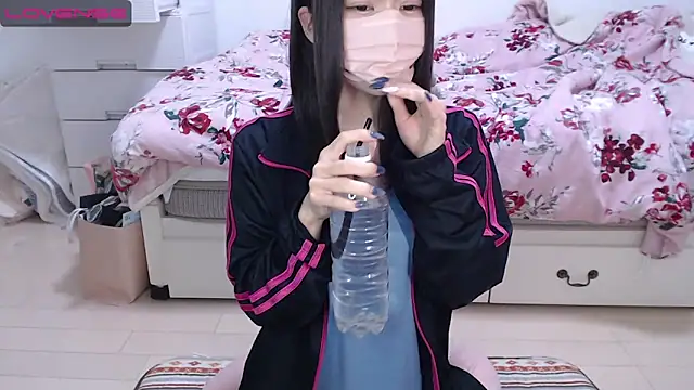 Snapshot of AMI___oO chatting on 02-26-25, 09:16 AMI oO online show from 02-26-25, 09:16