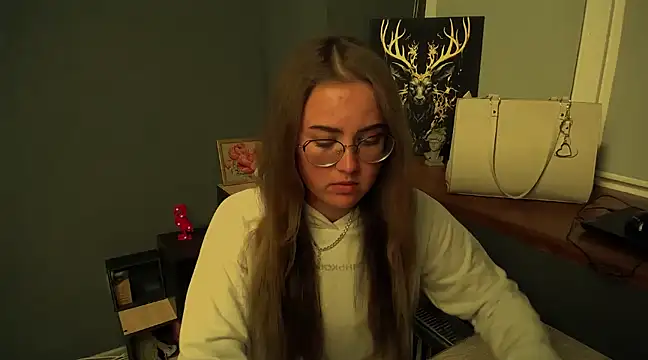 luxie milady online show from 12-04-24, 01:20