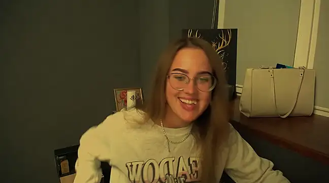 luxie milady online show from 12-06-24, 01:11