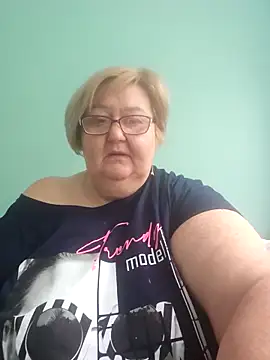 Snapshot of Awn290668 chatting on 09-30-25, 02:44 Awn290668 online show from 09-30-25, 02:44