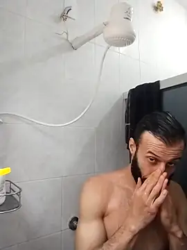 Snapshot of LopeseLua chatting on 10-22-25, 06:18 LopeseLua online show from 10-22-25, 06:18