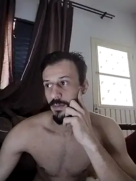 Snapshot of LopeseLua chatting on 11-05-25, 03:23 LopeseLua online show from 11-05-25, 03:23