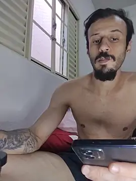 Snapshot of LopeseLua chatting on 11-21-25, 08:40 LopeseLua online show from 11-21-25, 08:40