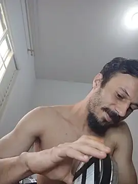 Snapshot of LopeseLua chatting on 11-23-25, 03:45 LopeseLua online show from 11-23-25, 03:45