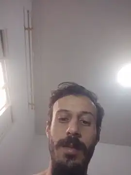 Snapshot of LopeseLua chatting on 11-26-25, 10:16 LopeseLua online show from 11-26-25, 10:16