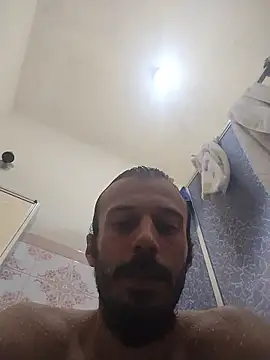 Snapshot of LopeseLua chatting on 01-13-26, 02:00 LopeseLua online show from 01-13-26, 02:00