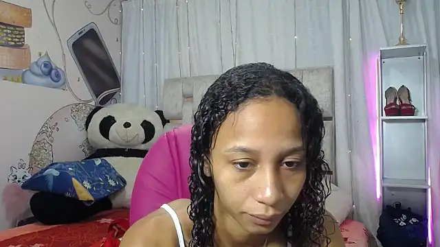 EMMA SWEETT1 online show from 12-22-25, 12:35