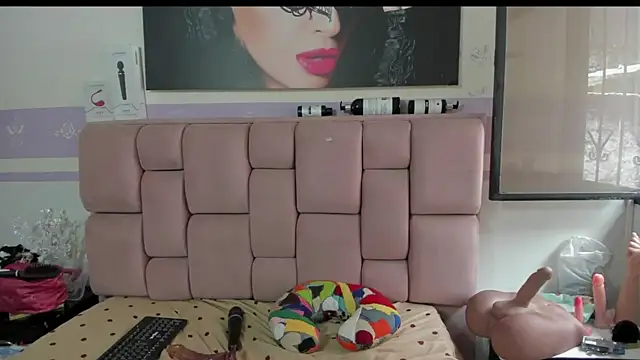 RoxetteMature online show from 03-08-25, 05:54