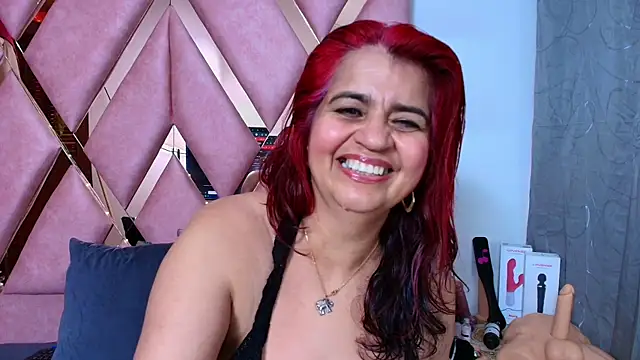 Snapshot of RoxetteMature chatting on 06-21-26, 03:36 RoxetteMature online show from 06-21-26, 03:36