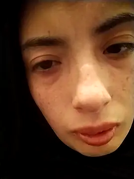 Snapshot of Mayer_09 chatting on 01-05-25, 01:45 Mayer 09 online show from 01-05-25, 01:45