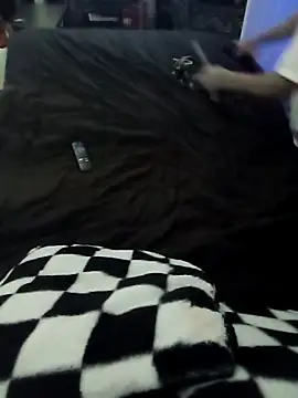 Snapshot of Slunghung79 chatting on 09-16-25, 12:44 Slunghung79 online show from 09-16-25, 12:44