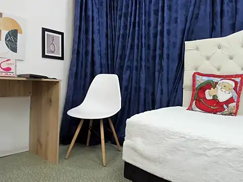 Snapshot of GenesisTT chatting on 01-10-25, 05:37 GenesisTT online show from 01-10-25, 05:37