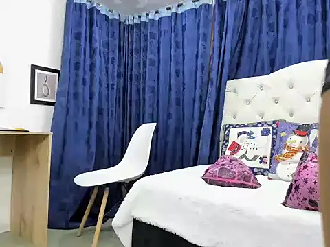 Snapshot of GenesisTT chatting on 01-17-25, 10:56 GenesisTT online show from 01-17-25, 10:56