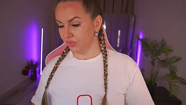 KiraCandyS online show from 01-24-25, 08:43